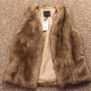 XS Faux Fur vest
